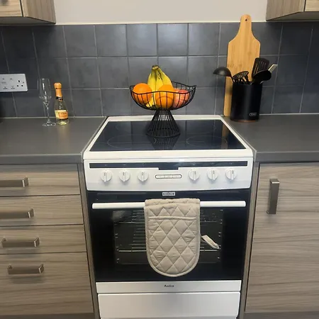 West Lakes 3 Bedroom - Sleeps 5 - Self Check In - Fully Furnished House 4* Workington