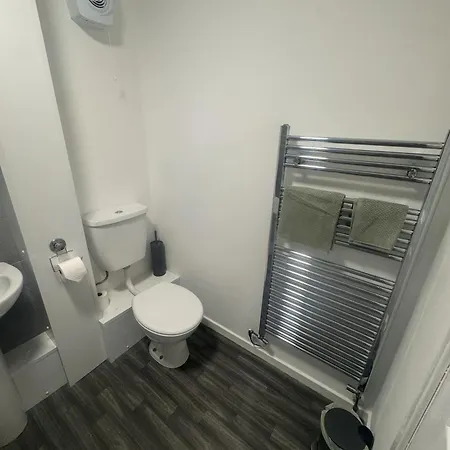 West Lakes 3 Bedroom - Sleeps 5 - Self Check In - Fully Furnished House 4* Workington